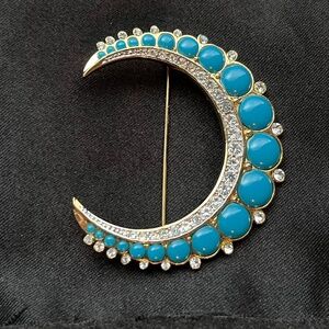 Vintage Banana Republic Celestial Moon Brooch